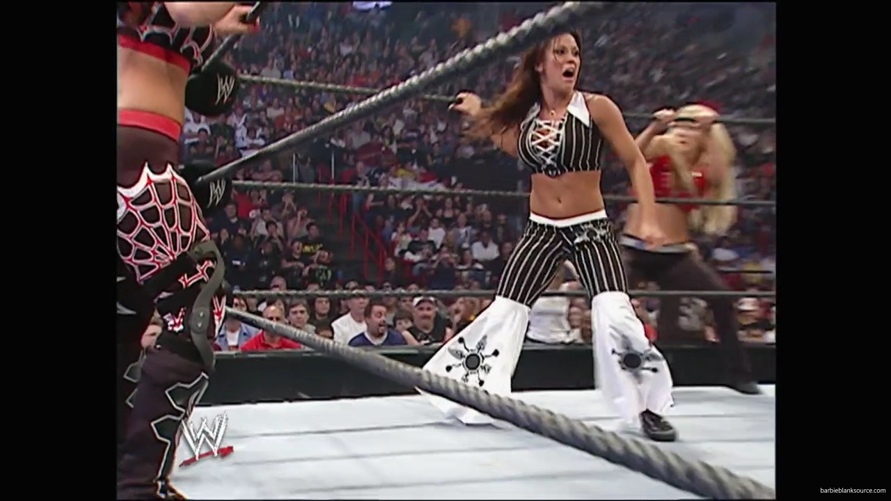 WWE_Survivor_Series_2007_Beth_Jillian_Layla_Melina_Victoria_vs_Kelly_Maria_Michelle_Mickie_Torrie_mp40399.jpg