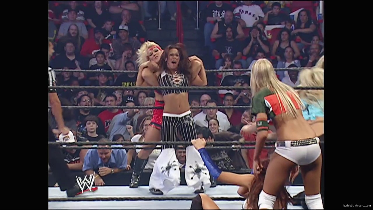 WWE_Survivor_Series_2007_Beth_Jillian_Layla_Melina_Victoria_vs_Kelly_Maria_Michelle_Mickie_Torrie_mp40424.jpg