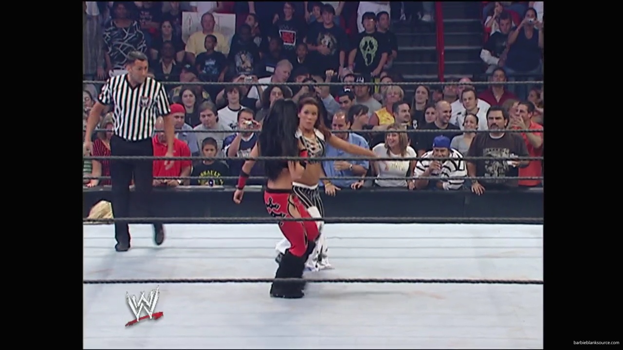 WWE_Survivor_Series_2007_Beth_Jillian_Layla_Melina_Victoria_vs_Kelly_Maria_Michelle_Mickie_Torrie_mp40445.jpg