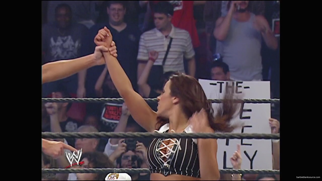 WWE_Survivor_Series_2007_Beth_Jillian_Layla_Melina_Victoria_vs_Kelly_Maria_Michelle_Mickie_Torrie_mp40458.jpg