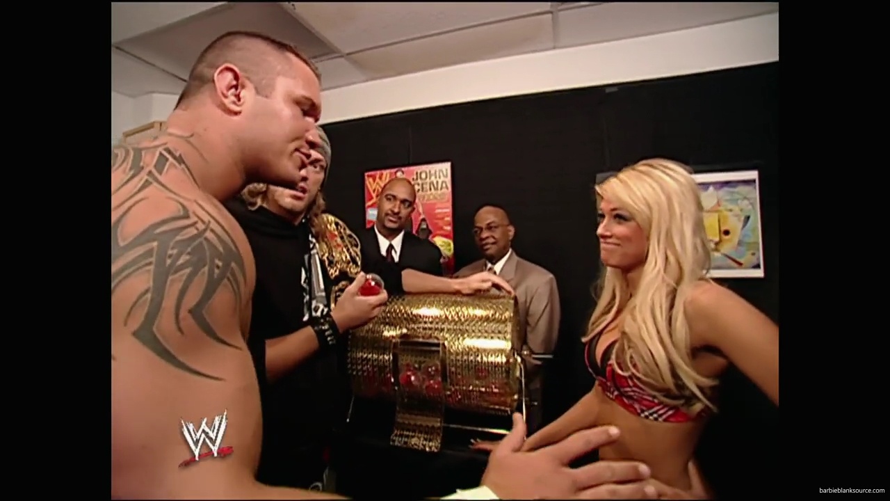 WWE_Royal_Rumble_2007_Kelly_Backstage_Segments_mp41642.jpg