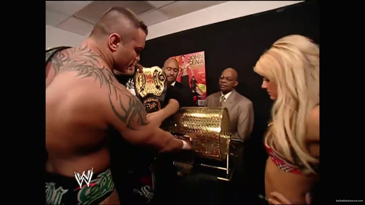 WWE_Royal_Rumble_2007_Kelly_Backstage_Segments_mp41654.jpg