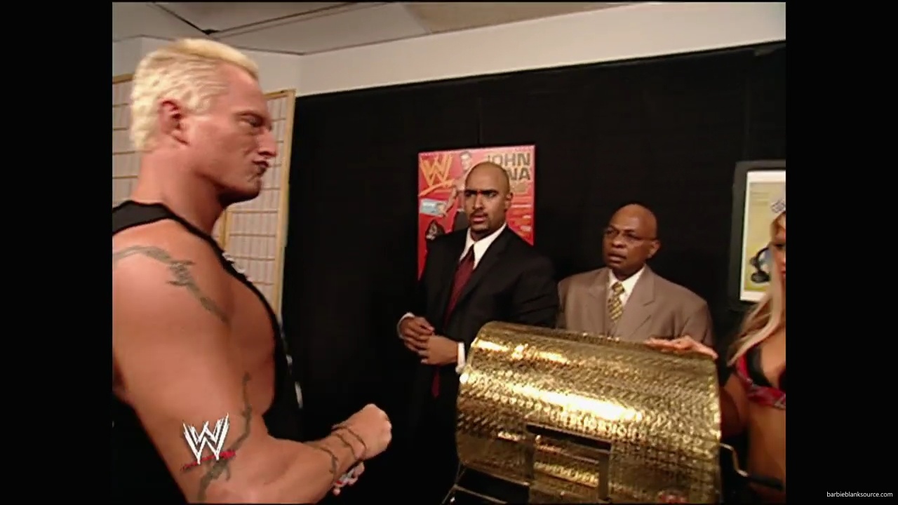 WWE_Royal_Rumble_2007_Kelly_Backstage_Segments_mp41789.jpg