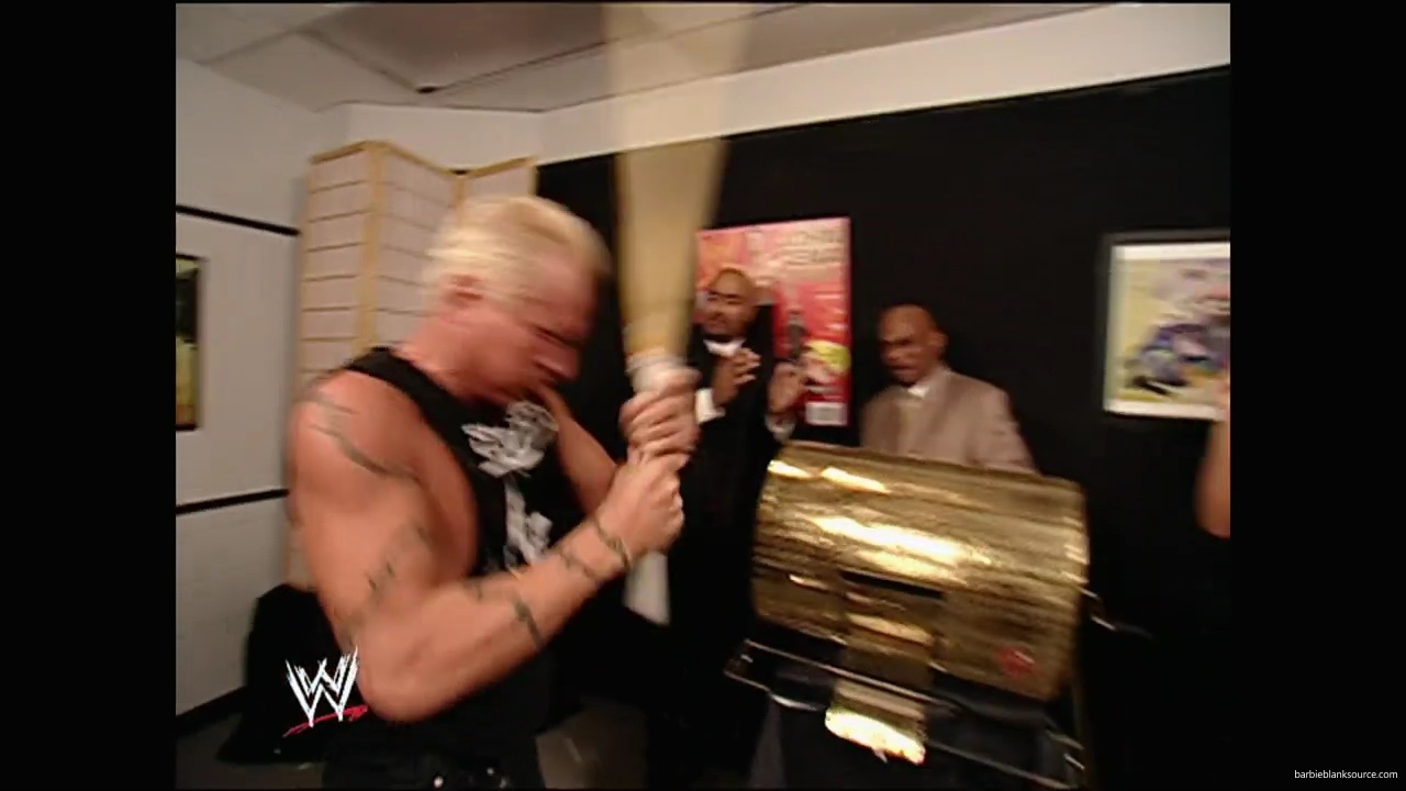 WWE_Royal_Rumble_2007_Kelly_Backstage_Segments_mp41795.jpg