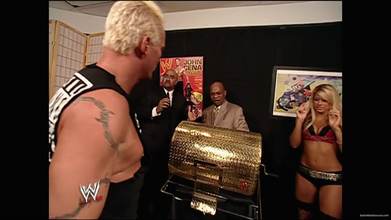 WWE_Royal_Rumble_2007_Kelly_Backstage_Segments_mp41796.jpg