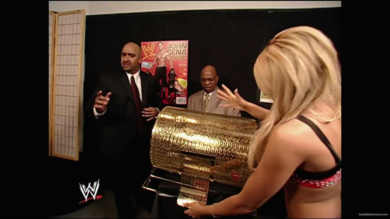WWE_Royal_Rumble_2007_Kelly_Backstage_Segments_mp41799.jpg