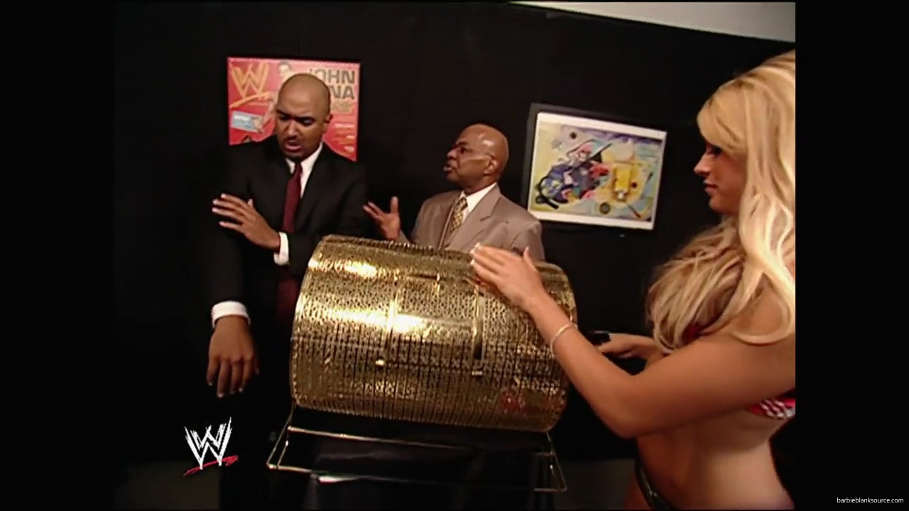 WWE_Royal_Rumble_2007_Kelly_Backstage_Segments_mp41803.jpg