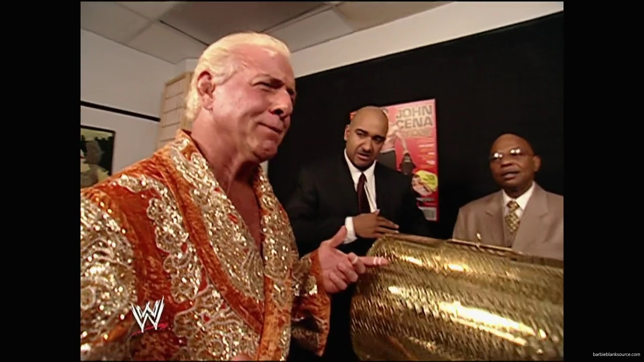 WWE_Royal_Rumble_2007_Kelly_Backstage_Segments_mp41810.jpg