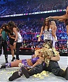 WWE_Royal_Rumble_2010_Michelle_vs_Mickie_mp40671.jpg
