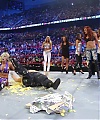 WWE_Royal_Rumble_2010_Michelle_vs_Mickie_mp40700.jpg