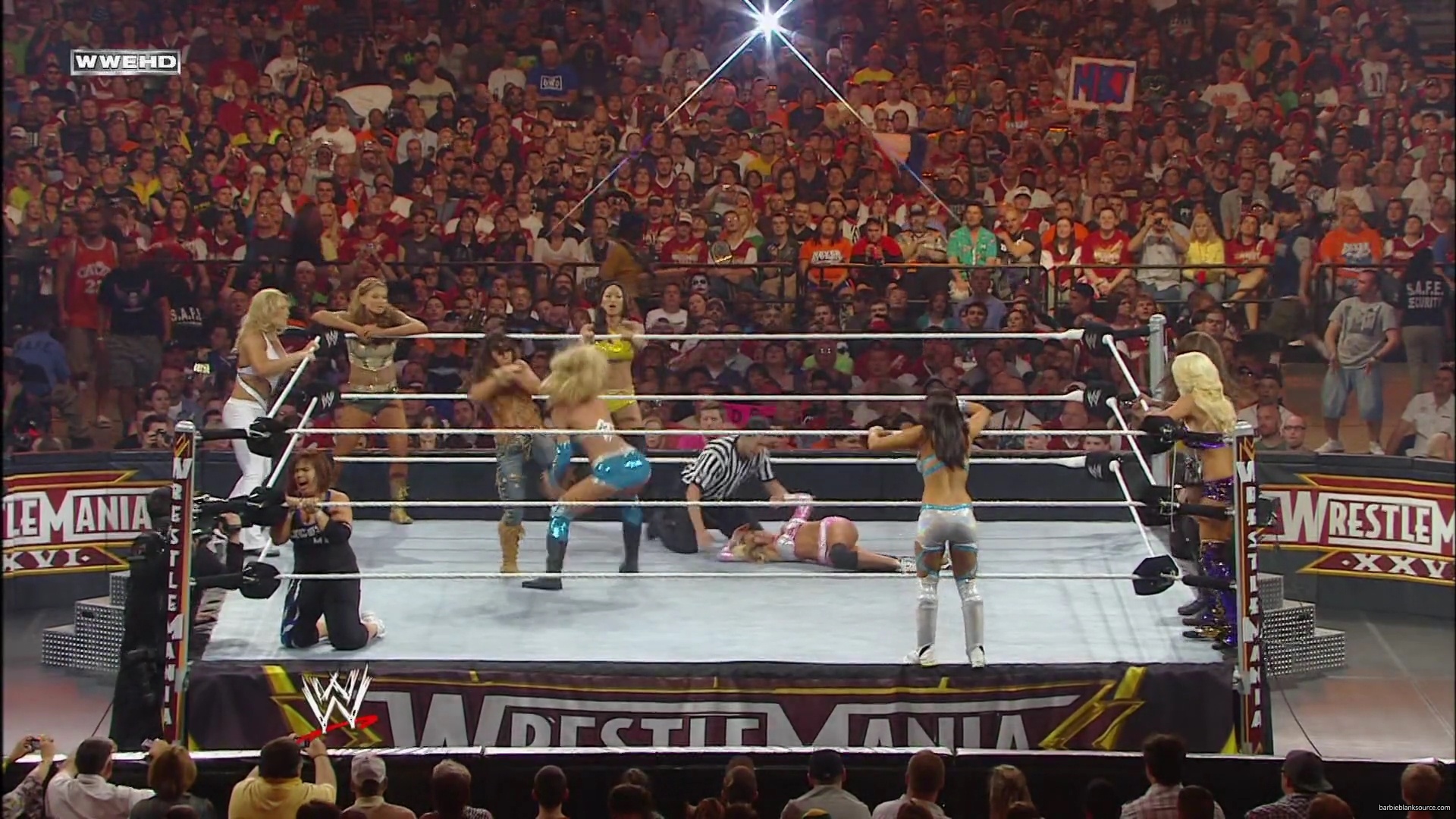 WWE_Wrestlemania_26_Alicia_Layla_Maryse_Michelle_Vickie_vs_Beth_Eve_Gail_Kelly_Mickie_mp41659.jpg