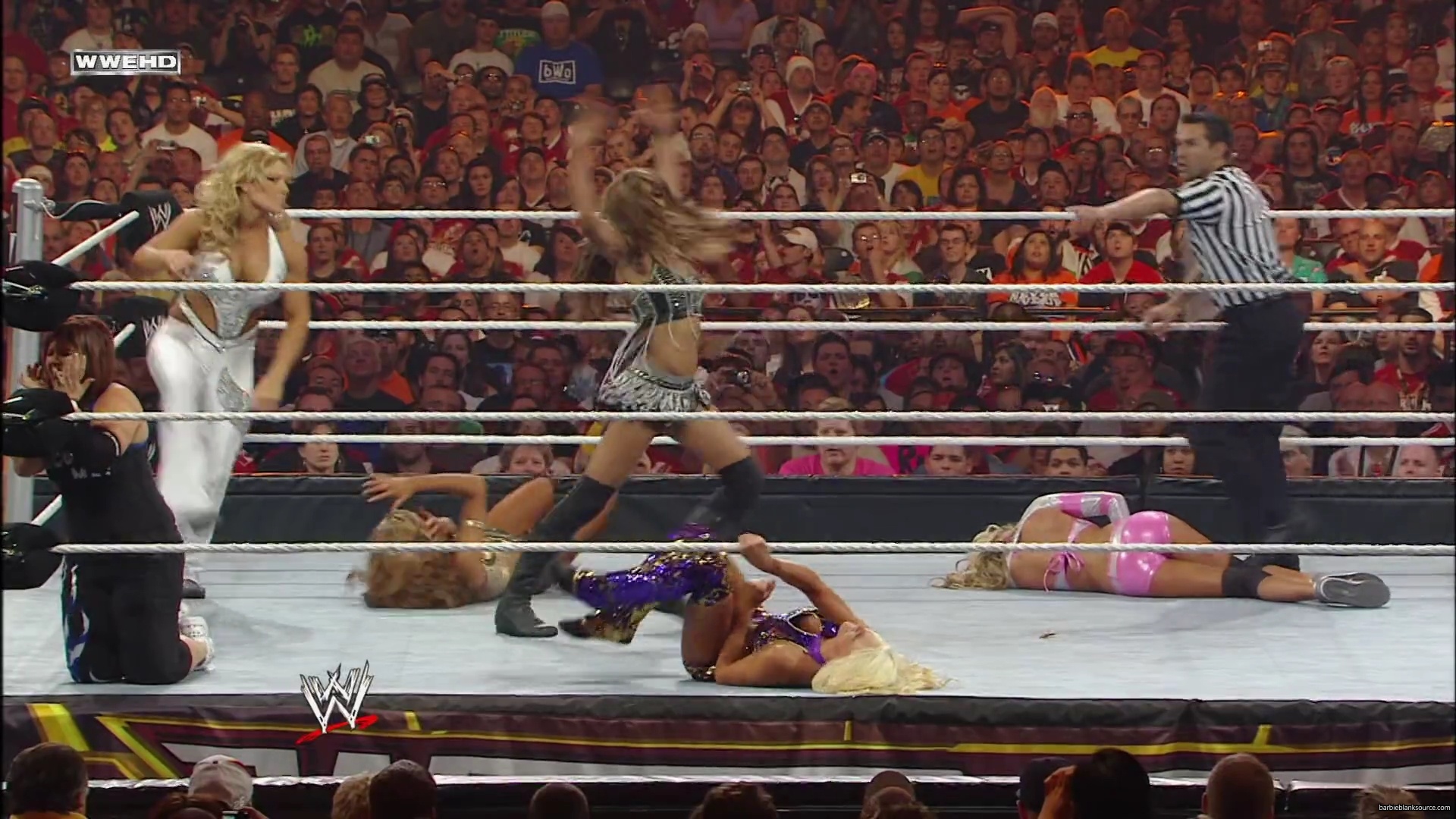 WWE_Wrestlemania_26_Alicia_Layla_Maryse_Michelle_Vickie_vs_Beth_Eve_Gail_Kelly_Mickie_mp41691.jpg