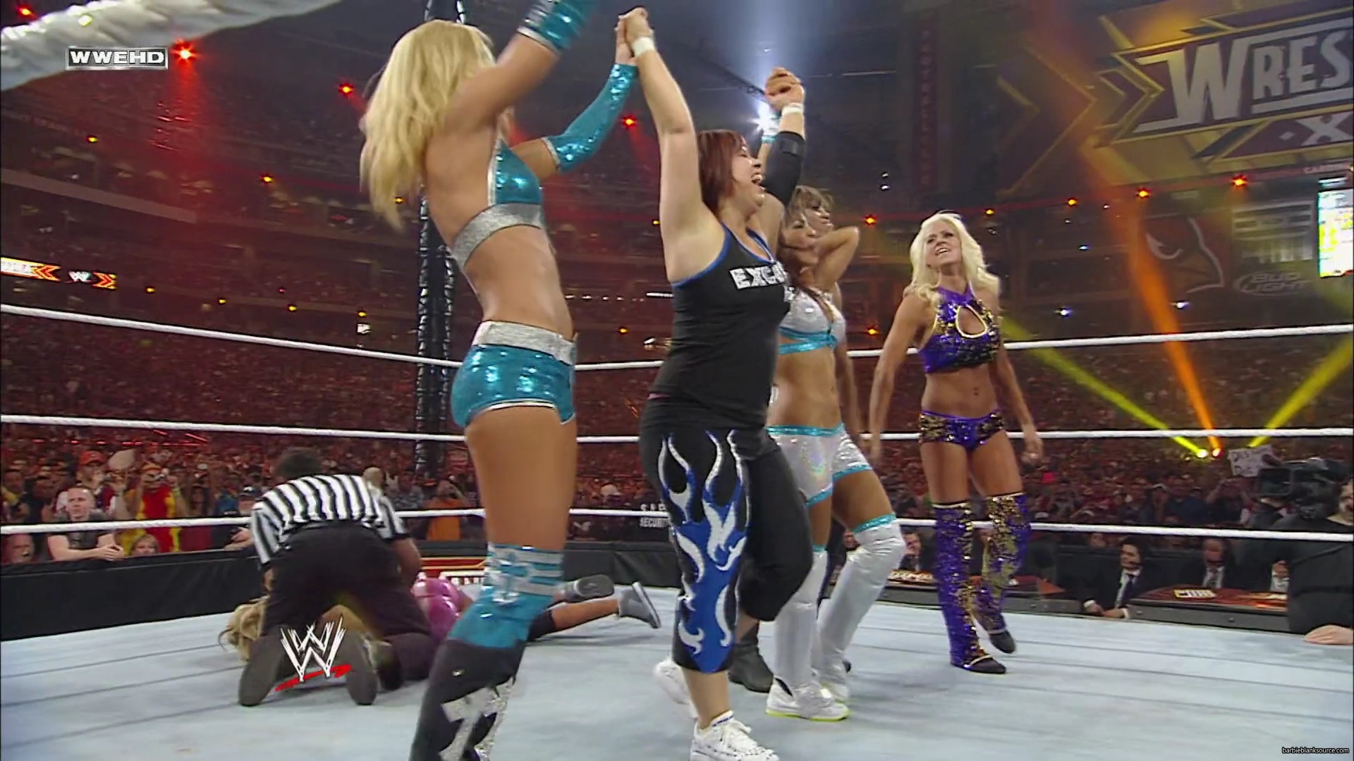 WWE_Wrestlemania_26_Alicia_Layla_Maryse_Michelle_Vickie_vs_Beth_Eve_Gail_Kelly_Mickie_mp41793.jpg