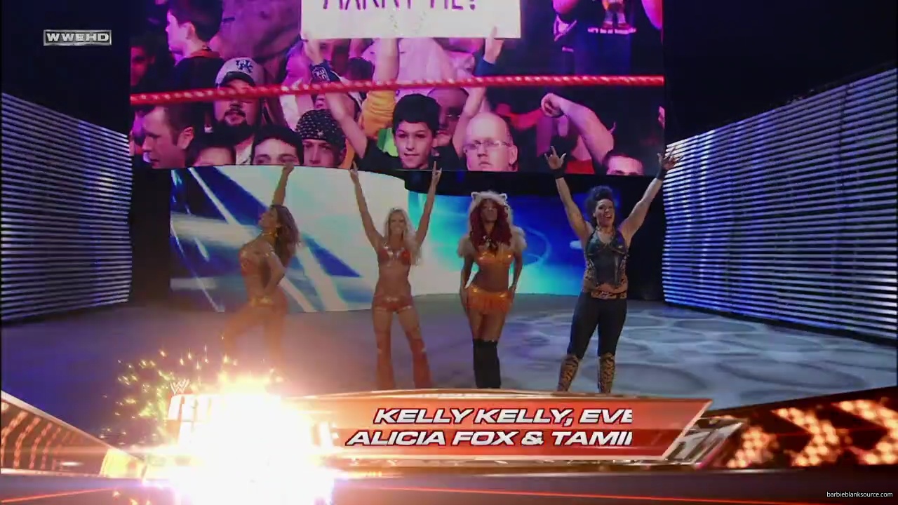 WWE_Royal_Rumble_2012_Alicia_Eve_Kelly_Tamina_vs_Bella_Twins_Beth_Natalya_mp40510.jpg