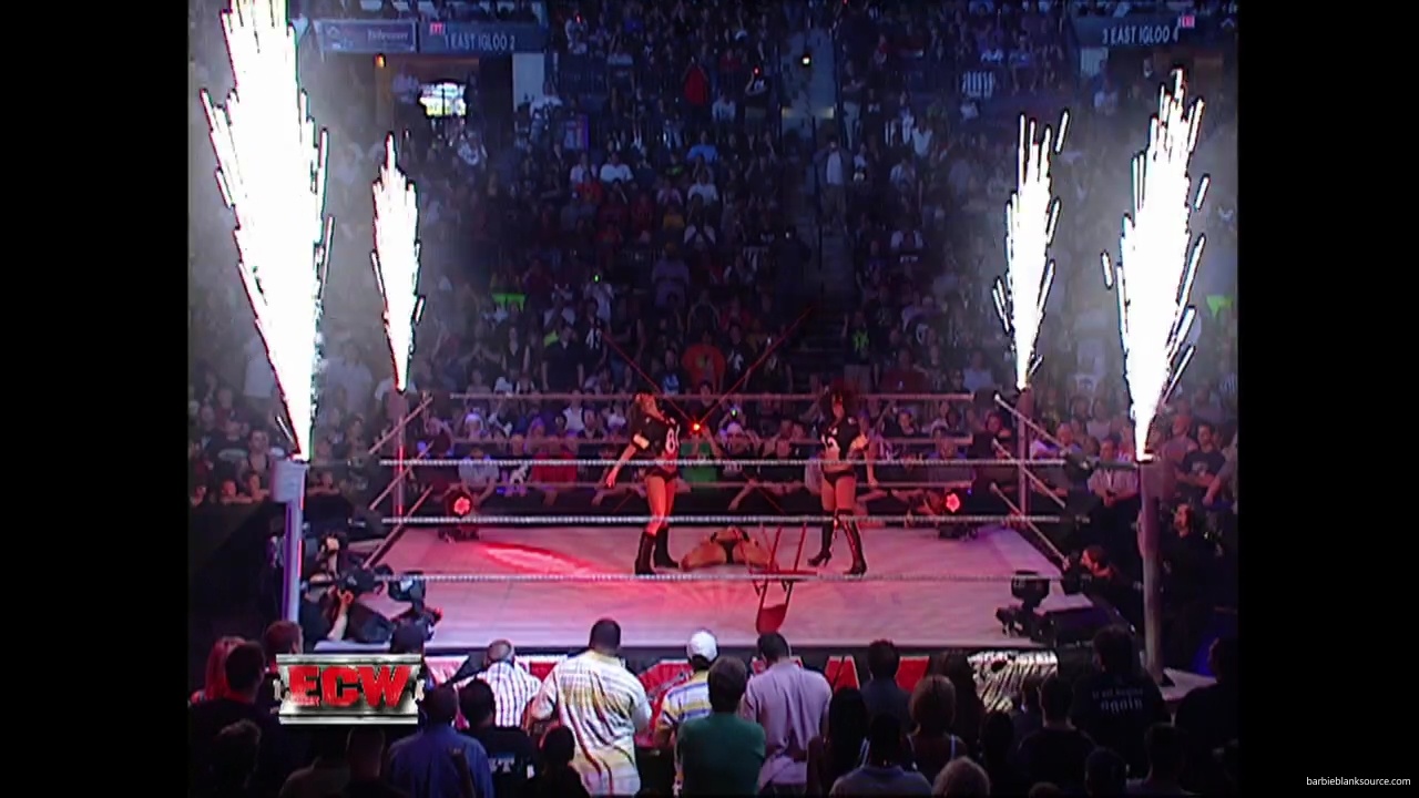 WWE_ECW_05_08_07_Extreme_Expose_Segment_mp40076.jpg