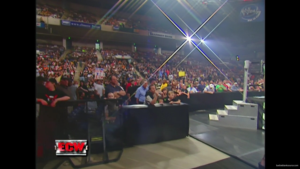 WWE_ECW_05_15_07_Extreme_Expose_Segment_mp40696.jpg