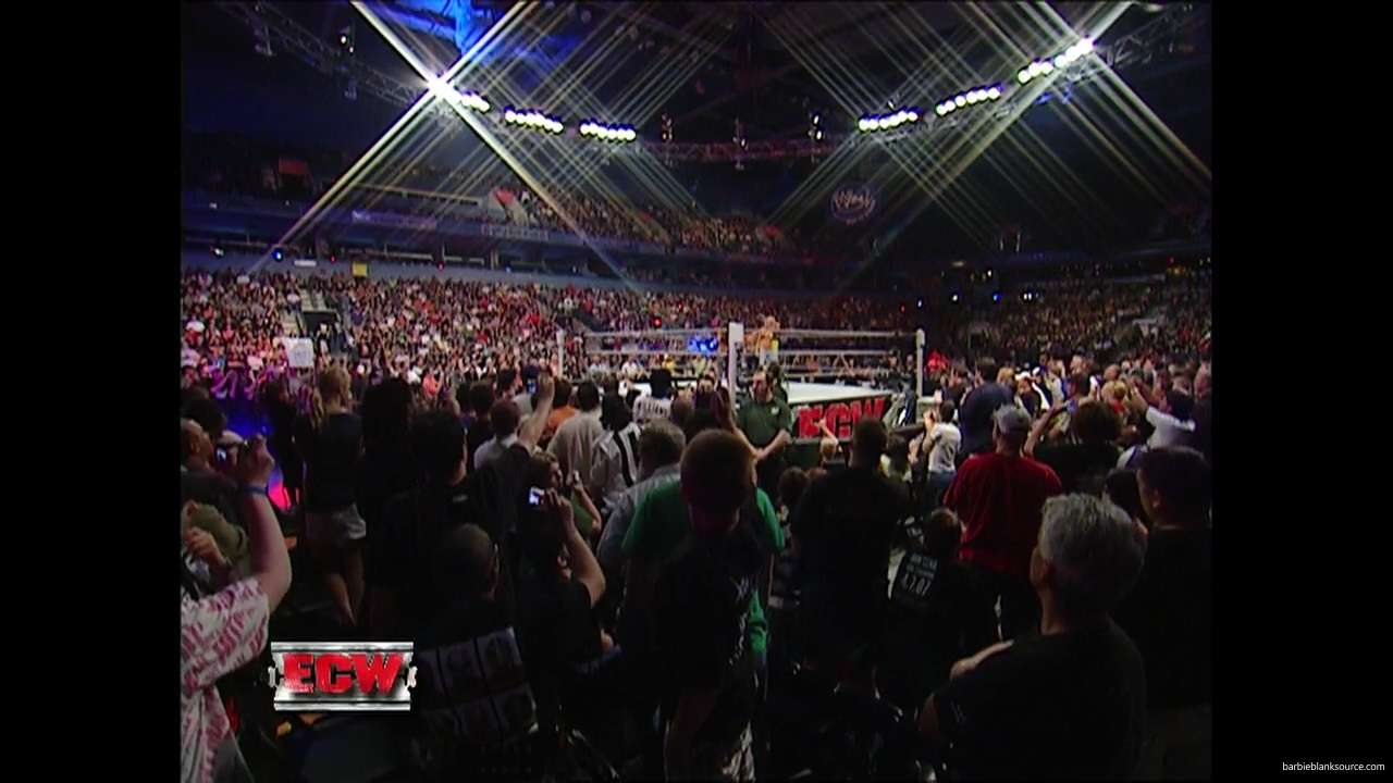 WWE_ECW_05_29_07_Extreme_Expose_Segment_mp40022.jpg