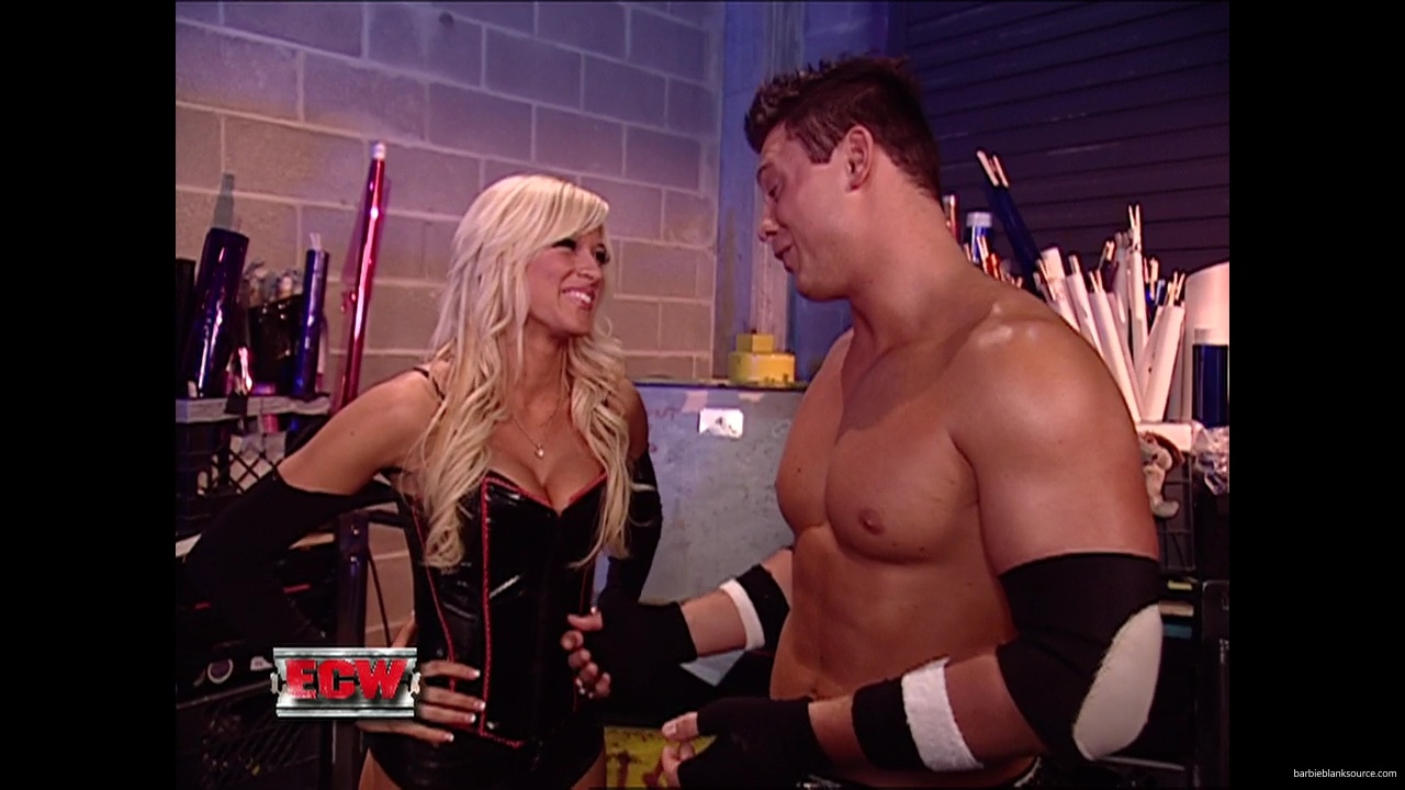 WWE_ECW_07_10_07_Extreme_Expose_Backstage_Segment_mp40032.jpg