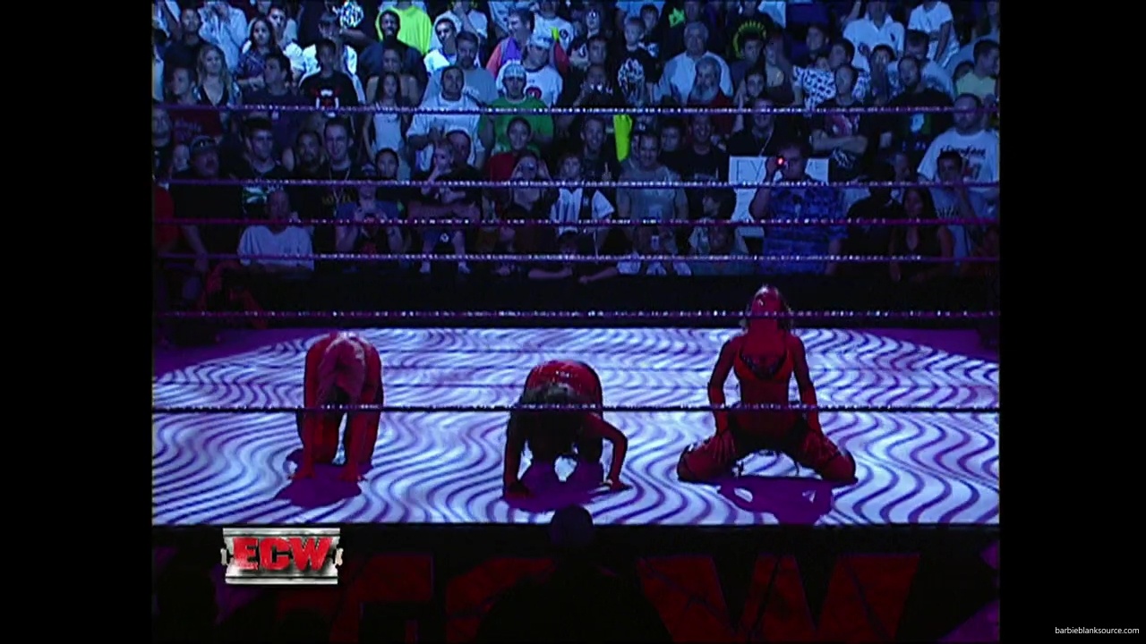 WWE_ECW_07_31_07_Extreme_Expose_Ringside_mp40037.jpg