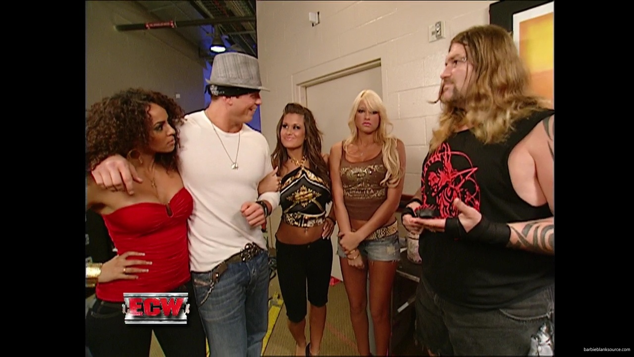 WWE_ECW_08_14_07_Kelly_Backstage_Segment_mp40384.jpg
