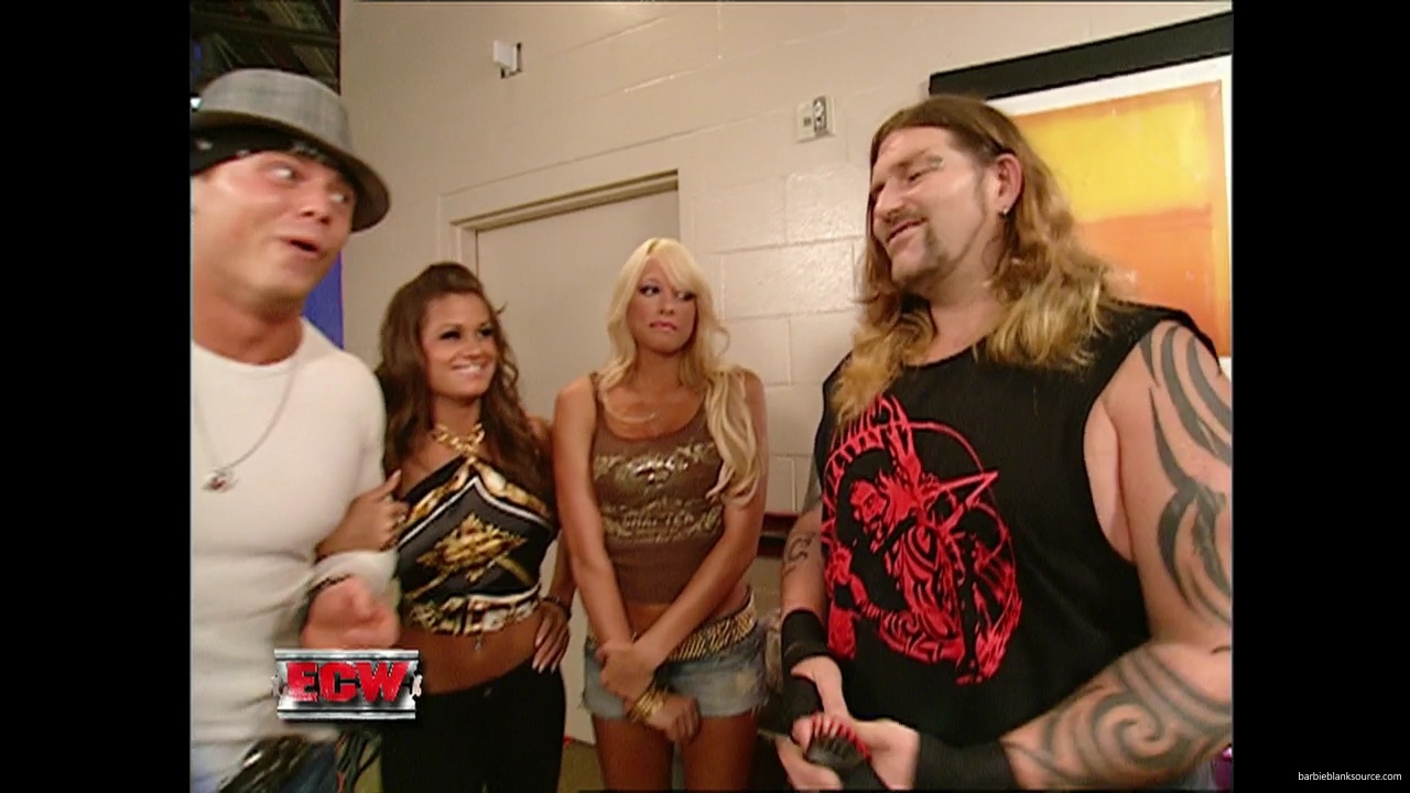 WWE_ECW_08_14_07_Kelly_Backstage_Segment_mp40394.jpg