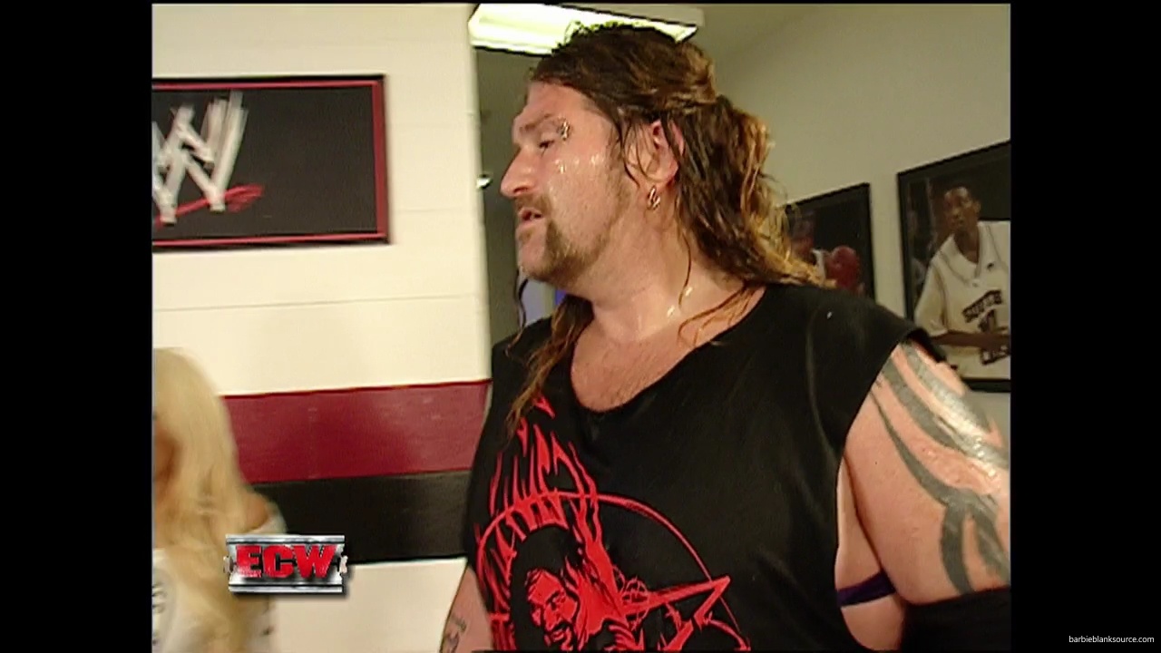 WWE_ECW_08_21_07_Extreme_Expose_Backstage_Segment_mp40445.jpg
