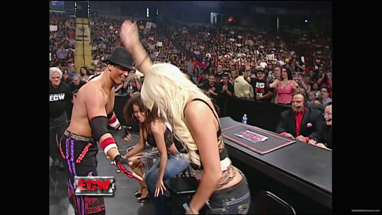 WWE_ECW_08_28_07_Extreme_Expose_Ringside_mp40664.jpg