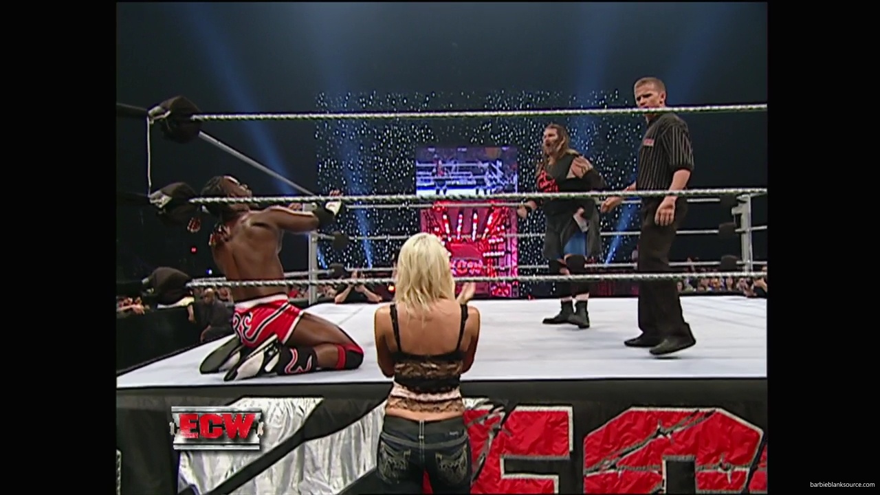 WWE_ECW_08_28_07_Extreme_Expose_Ringside_mp40677.jpg