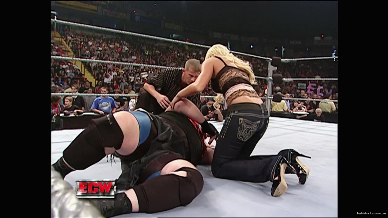 WWE_ECW_08_28_07_Extreme_Expose_Ringside_mp40749.jpg