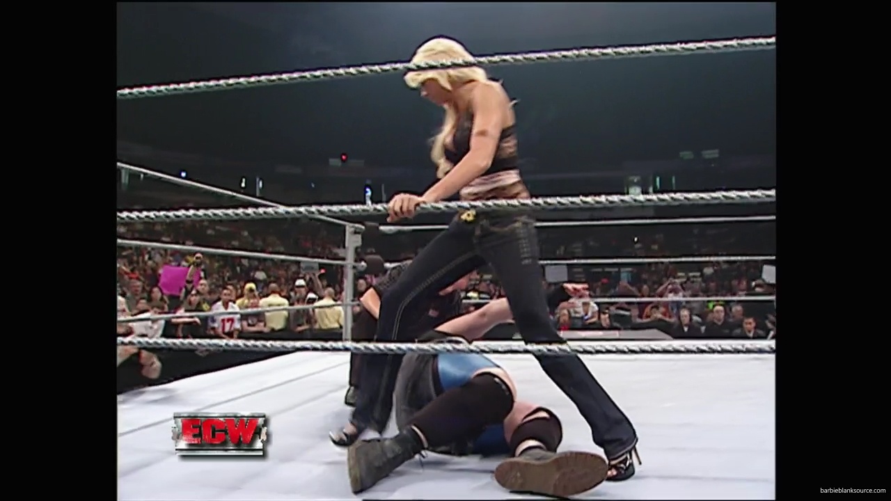 WWE_ECW_08_28_07_Extreme_Expose_Ringside_mp40774.jpg