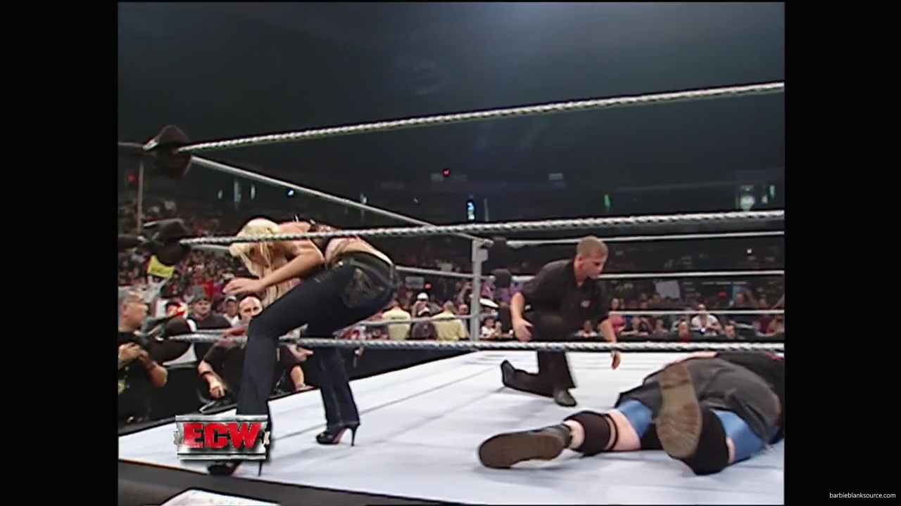 WWE_ECW_08_28_07_Extreme_Expose_Ringside_mp40776.jpg