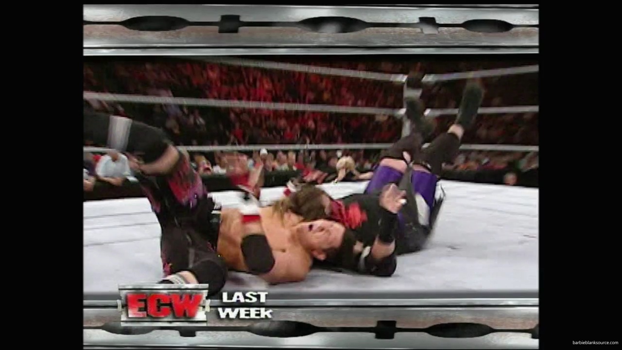 WWE_ECW_09_11_07_Extreme_Expose_Ringside_mp41017.jpg