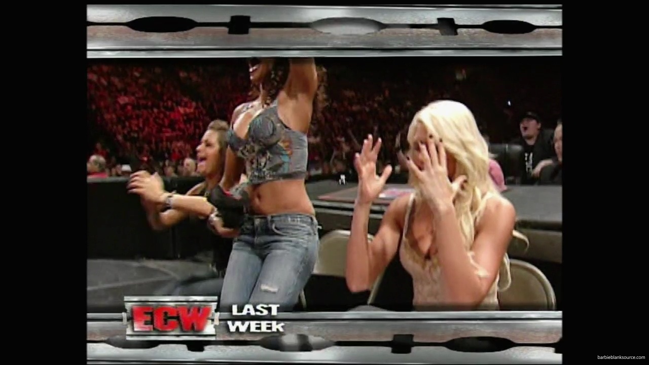 WWE_ECW_09_11_07_Extreme_Expose_Ringside_mp41021.jpg