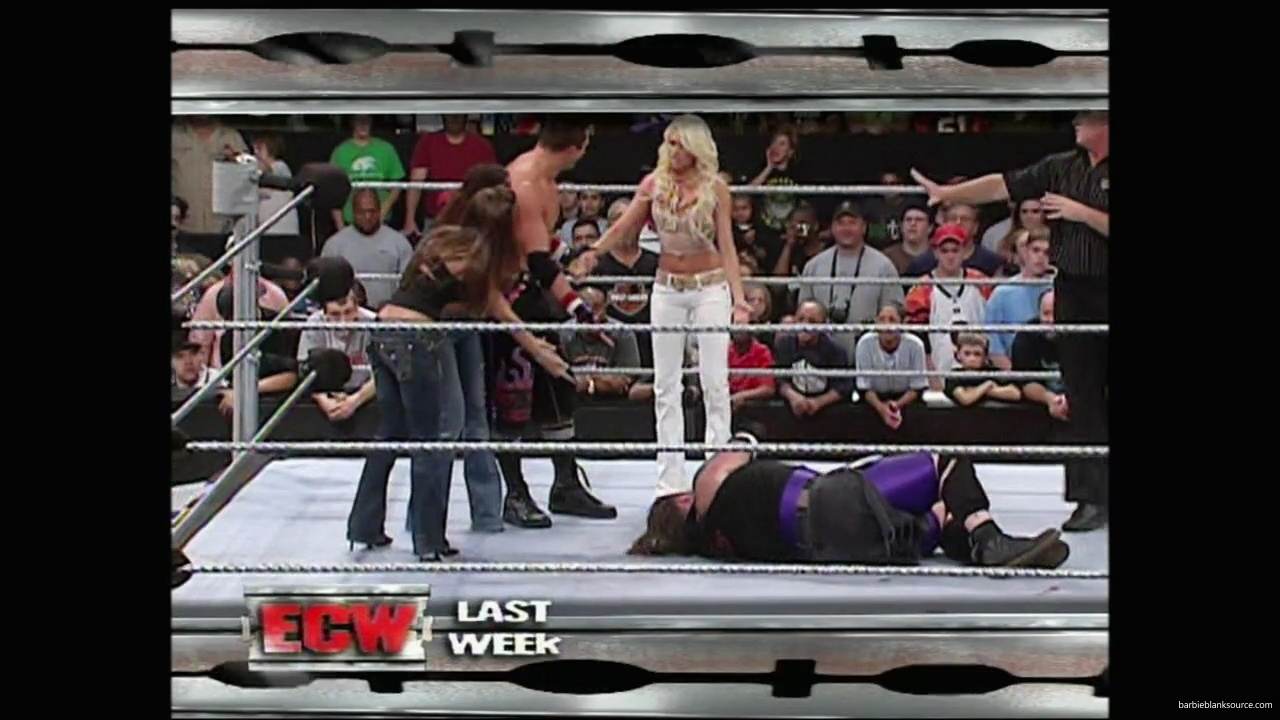 WWE_ECW_09_11_07_Extreme_Expose_Ringside_mp41040.jpg