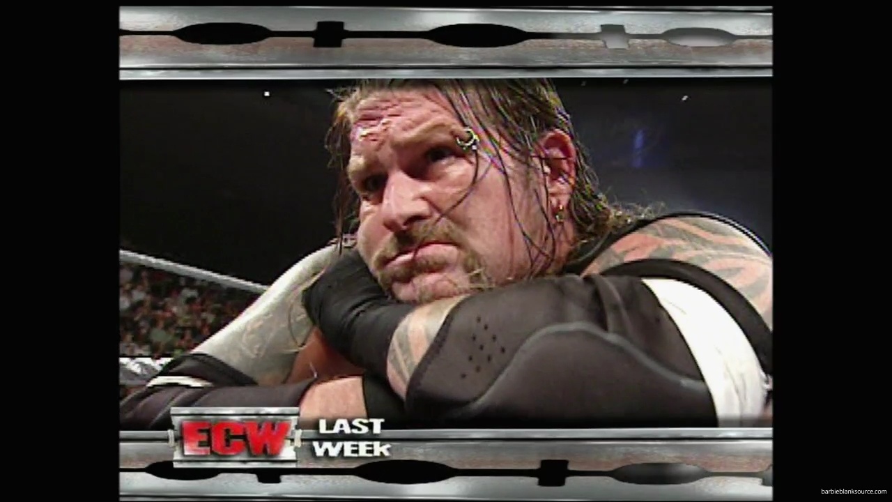 WWE_ECW_09_11_07_Extreme_Expose_Ringside_mp41044.jpg