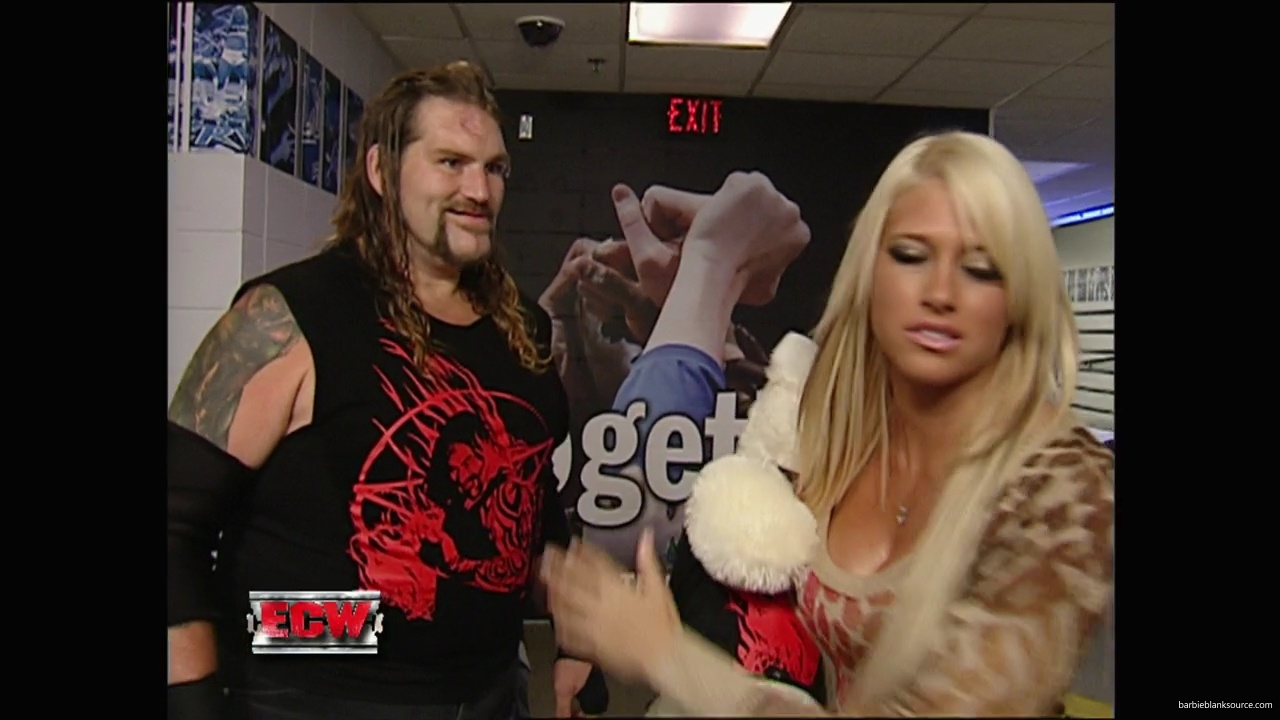 WWE_ECW_09_11_07_Kelly_Backstage_Segment_mp41132.jpg