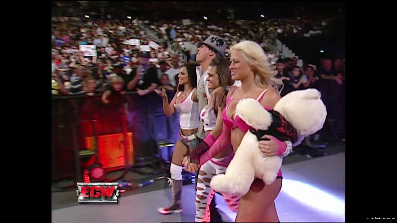 WWE_ECW_09_18_07_Extreme_Expose_Ringside_mp41157.jpg