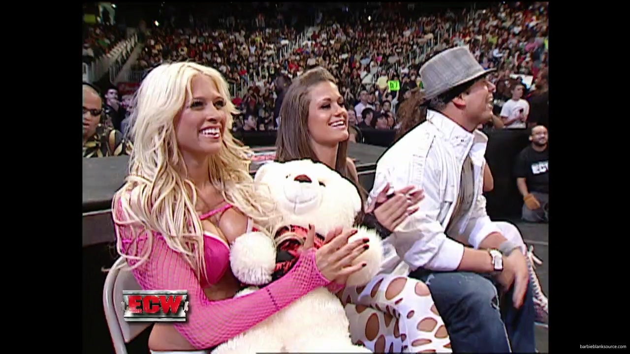 WWE_ECW_09_18_07_Extreme_Expose_Ringside_mp41331.jpg