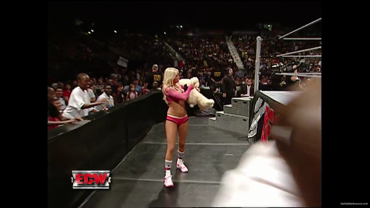 WWE_ECW_09_18_07_Extreme_Expose_Ringside_mp41386.jpg