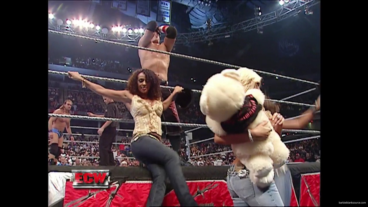 WWE_ECW_09_25_07_Extreme_Expose_Ringside_mp41474.jpg