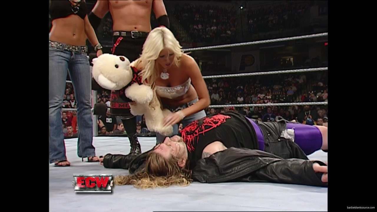 WWE_ECW_09_25_07_Extreme_Expose_Ringside_mp41616.jpg