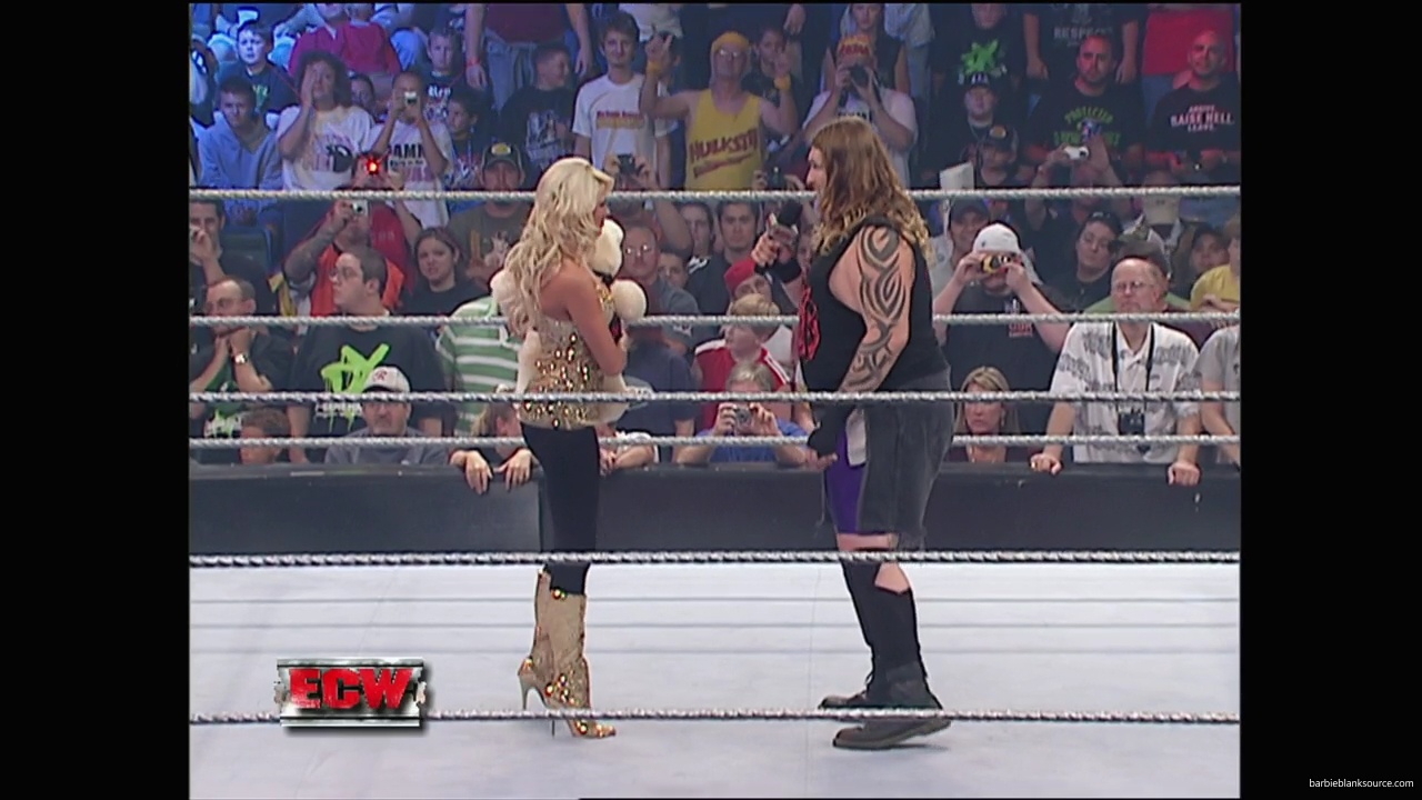 WWE_ECW_10_02_07_Kelly_Segment_mp40024.jpg