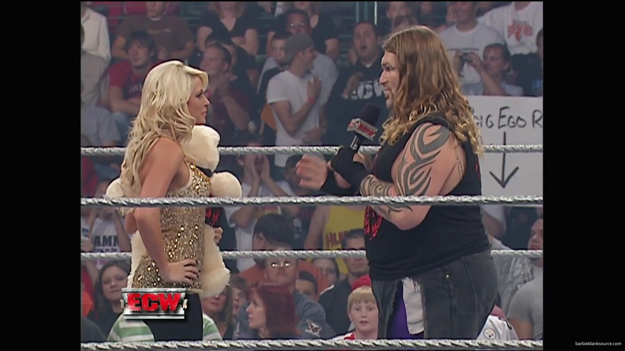 WWE_ECW_10_02_07_Kelly_Segment_mp40027.jpg