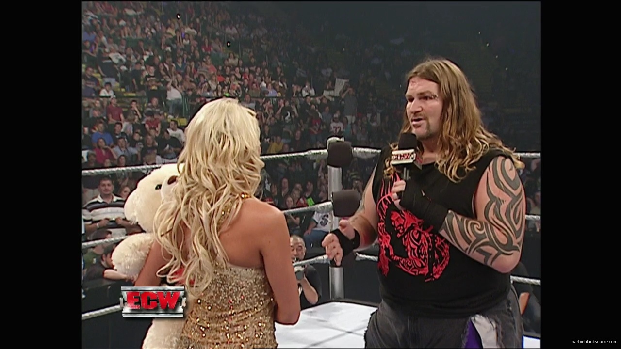 WWE_ECW_10_02_07_Kelly_Segment_mp40032.jpg