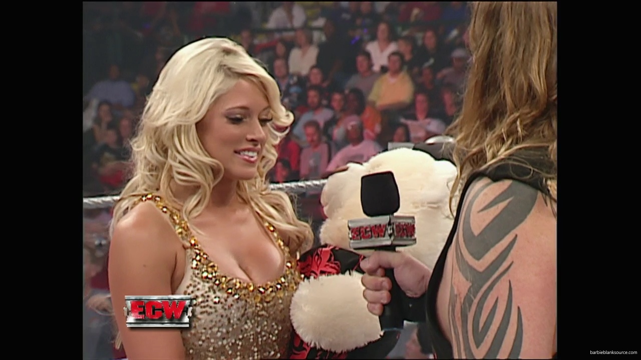 WWE_ECW_10_02_07_Kelly_Segment_mp40045.jpg