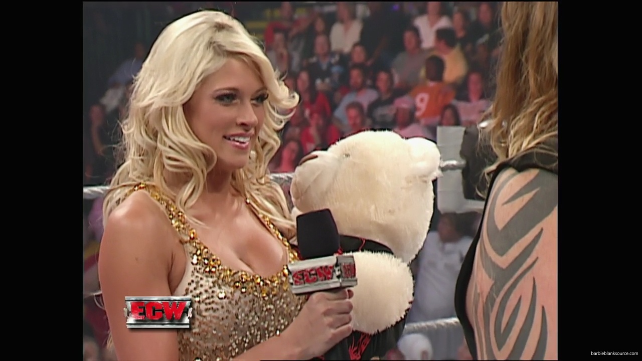 WWE_ECW_10_02_07_Kelly_Segment_mp40052.jpg