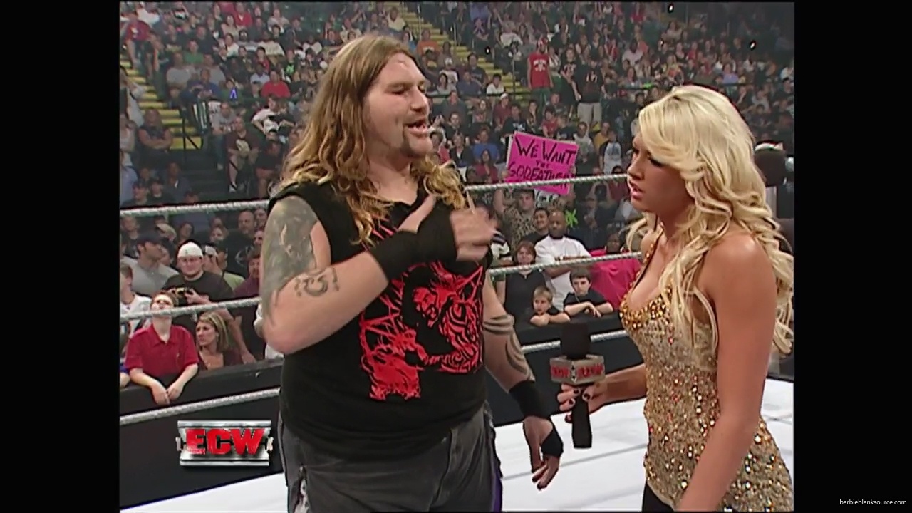 WWE_ECW_10_02_07_Kelly_Segment_mp40080.jpg