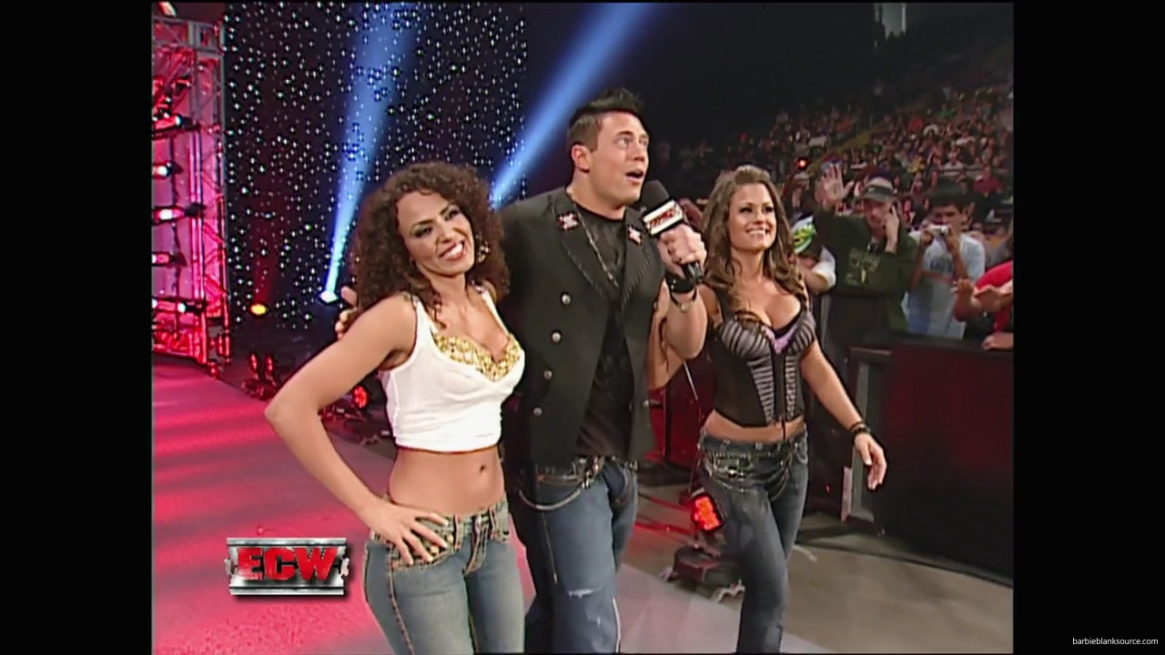 WWE_ECW_10_02_07_Kelly_Segment_mp40081.jpg