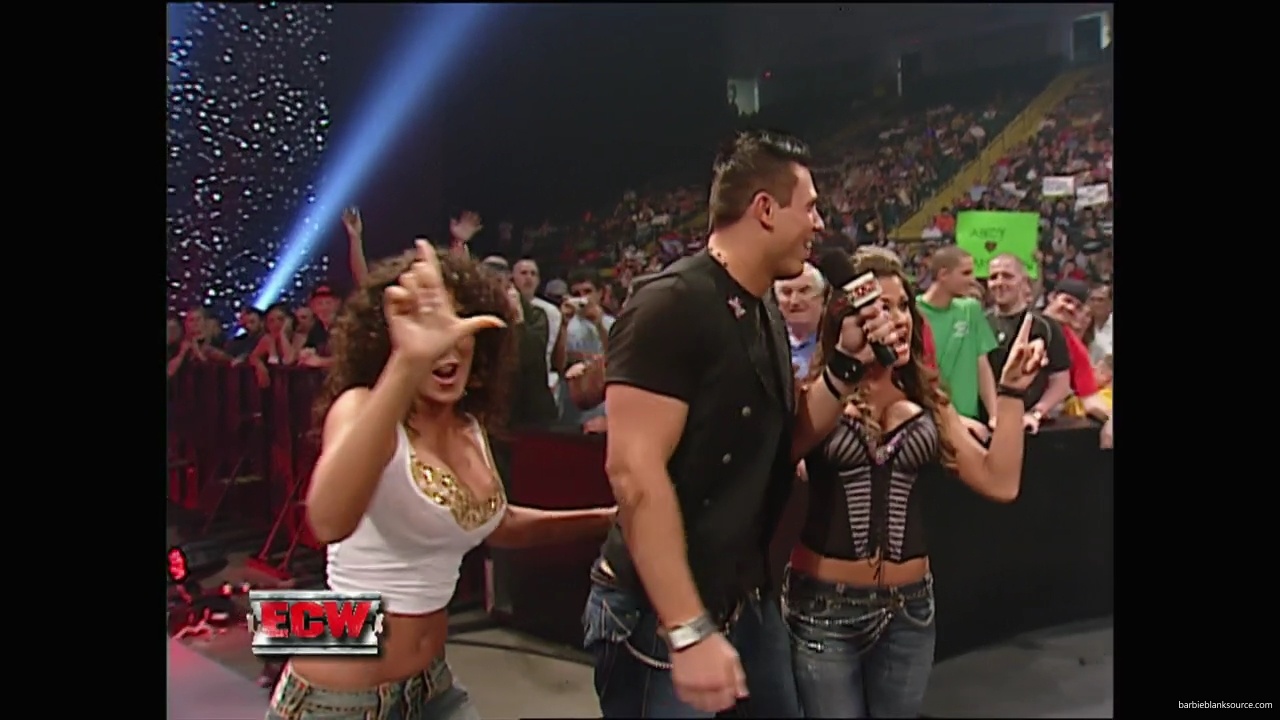 WWE_ECW_10_02_07_Kelly_Segment_mp40088.jpg