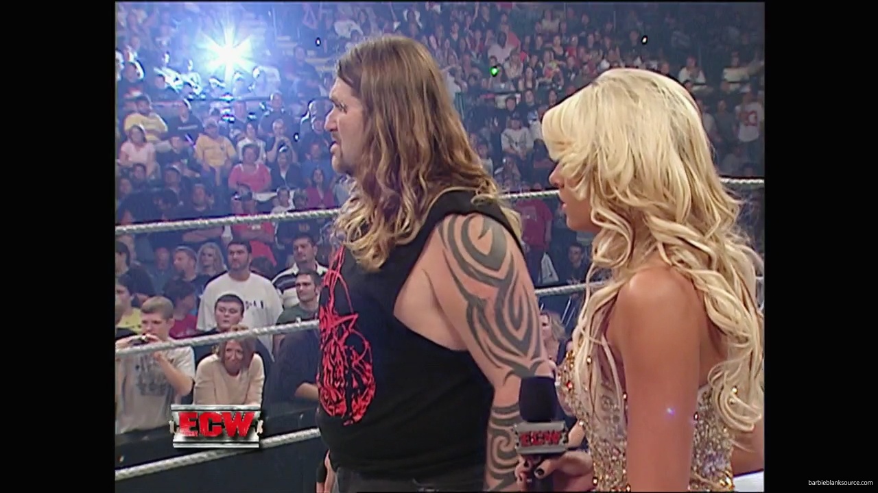 WWE_ECW_10_02_07_Kelly_Segment_mp40092.jpg